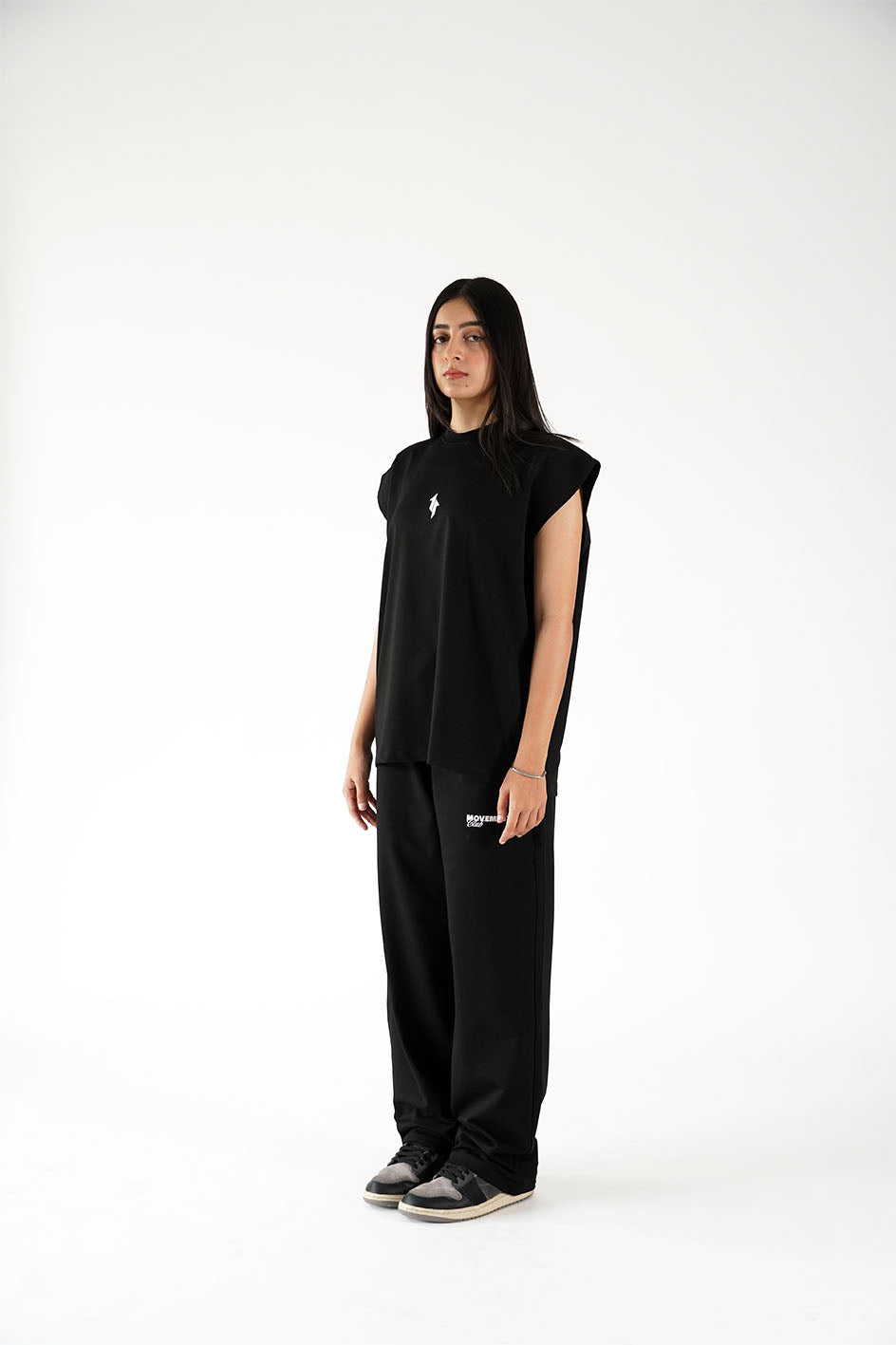 MVMNT VEST BLACK